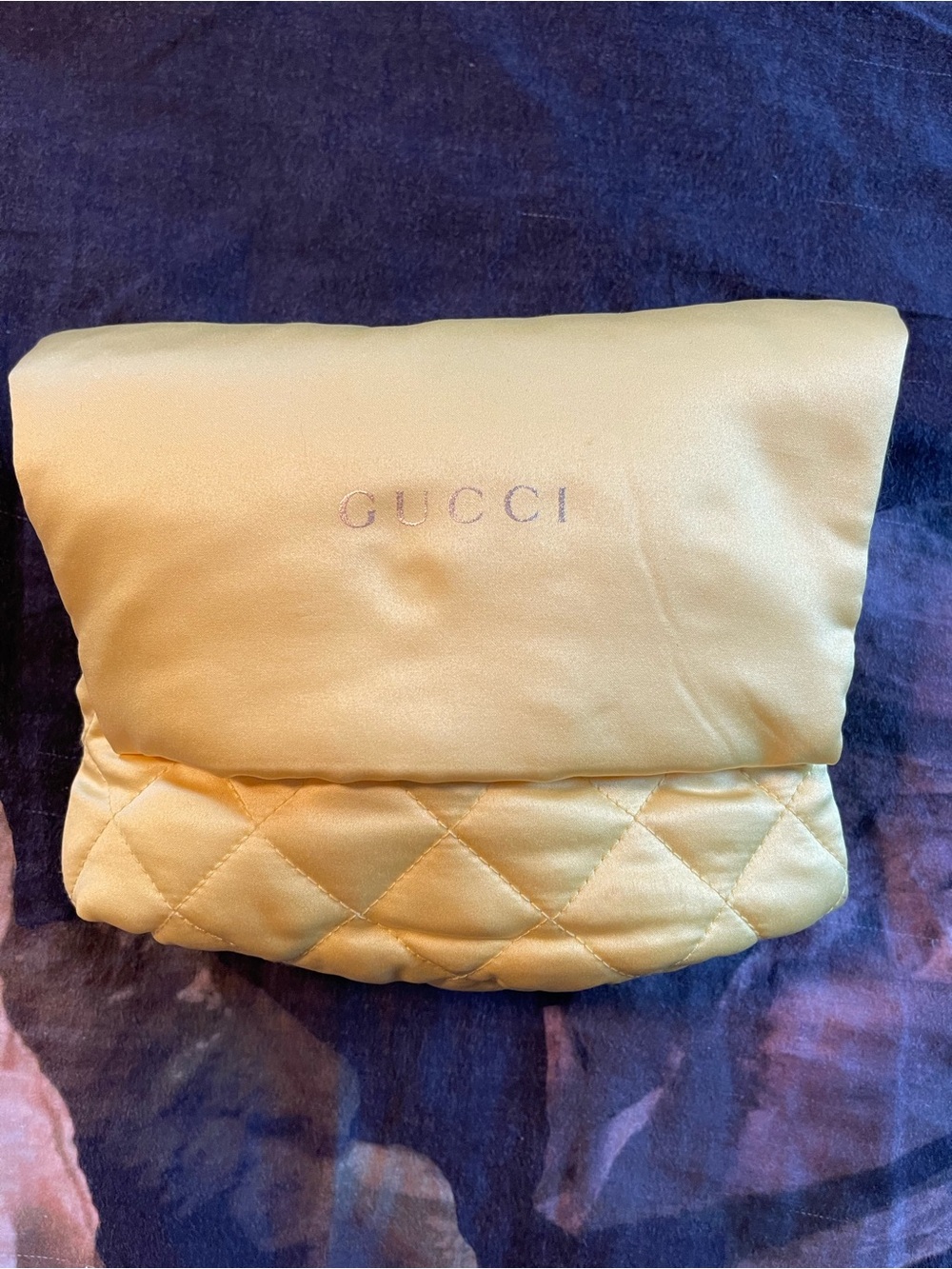 Gucci Black Ski Goggles with Orange Mirror Lens and Red-Green Strap - Picture 7 of 11